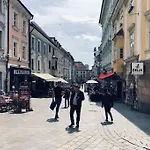 Centrum - Moderny Komfortny Apartman *