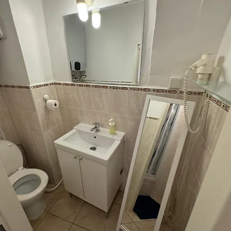 公寓 Centrum - Moderny Komfortny 布拉迪斯拉发